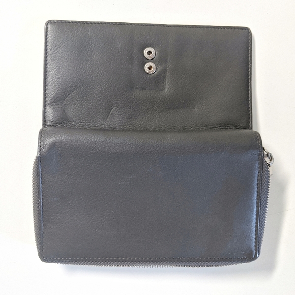 Genuine leather grey wallet in great condition! - Picture 4 of 6